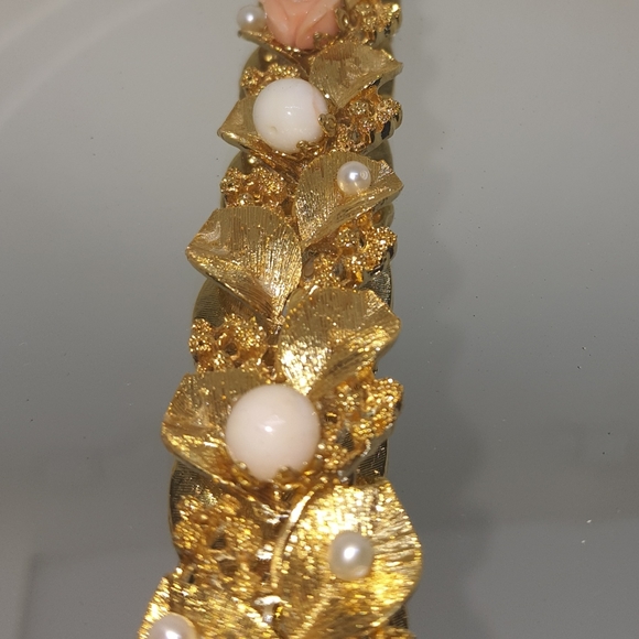 Vintage Gold Napier Bracelet - Picture 3 of 6